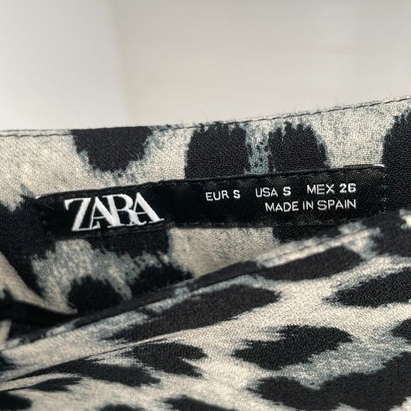 *SOLD* Zara leopard maxi skirt - Picture 2 of 2